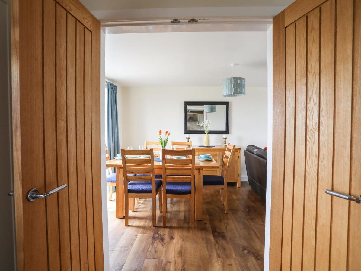 Drosgl Villa Llangefni Luaran gambar